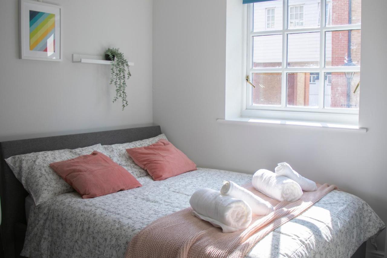 Lovely 3-Bedroom Apartment In Colchester Buitenkant foto