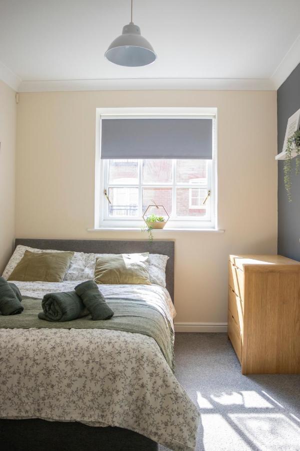 Lovely 3-Bedroom Apartment In Colchester Buitenkant foto