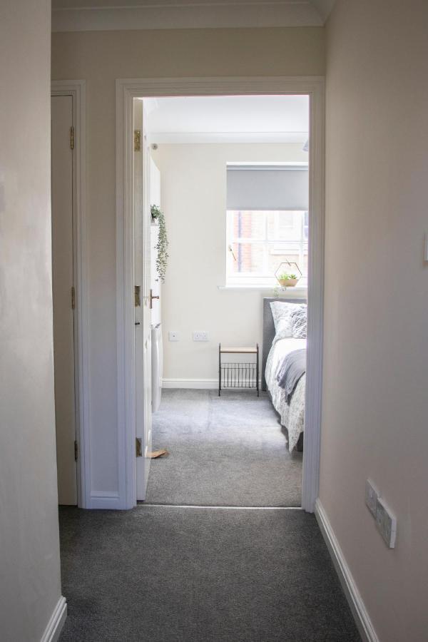 Lovely 3-Bedroom Apartment In Colchester Buitenkant foto