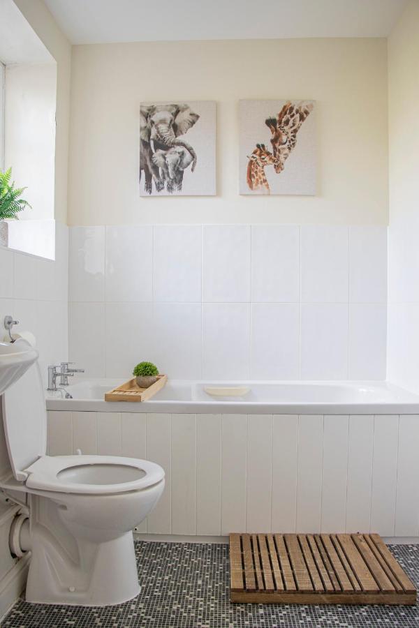 Lovely 3-Bedroom Apartment In Colchester Buitenkant foto