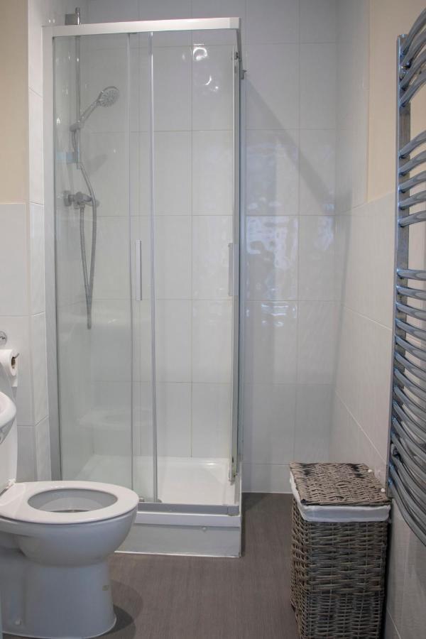 Lovely 3-Bedroom Apartment In Colchester Buitenkant foto